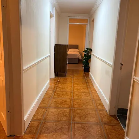 Newbridge Lodge Guest House Apartament *