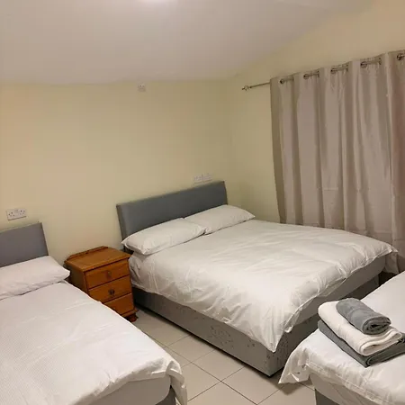 Newbridge Lodge Guest House Apartament *