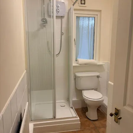 Newbridge Lodge Guest House 아파트 쥬브리지