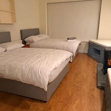 Apartament Newbridge Lodge Guest House